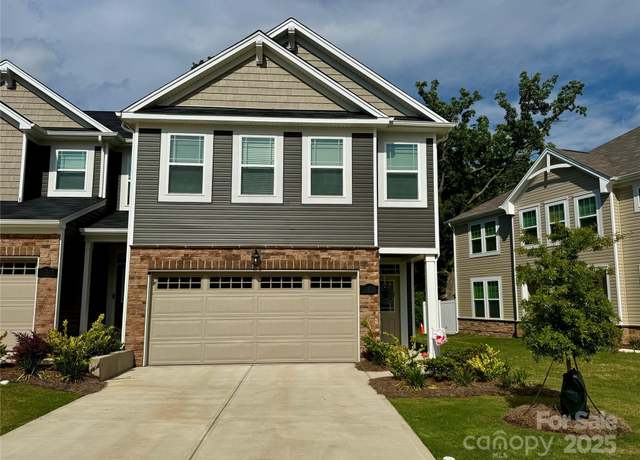 Property at 12301 Gambrell Dr, Charlotte, NC 28278, 3 beds, 2.5 baths
