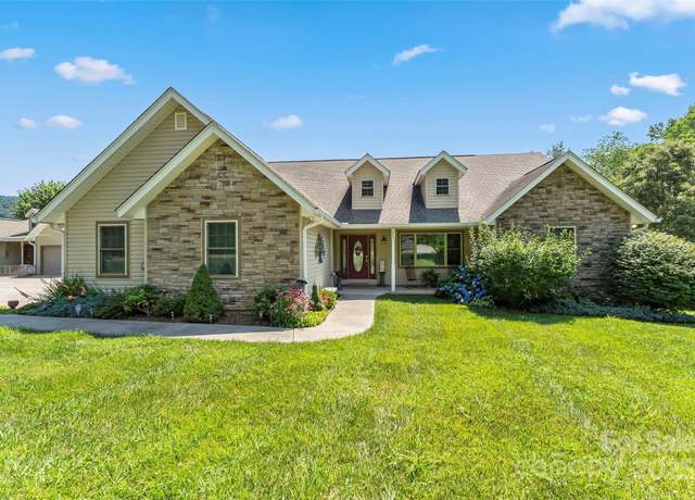 Property at 860 Asbury Rd, Candler, NC 28715, 4 beds, 3 baths