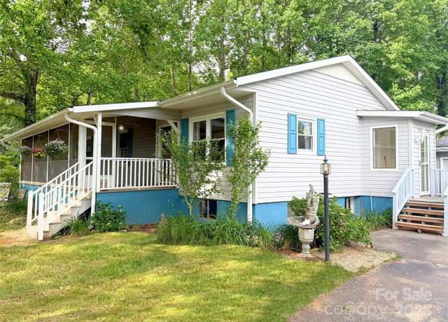 Property at 200 Frost Rd, Saluda, NC 28773, 3 beds, 2.5 baths