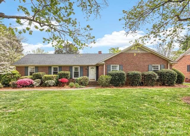 Property at 512 Holiday Rd, Gastonia, NC 28054, 3 beds, 2.5 baths