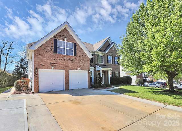 Property at 7925 Woodmere Dr, Harrisburg, NC 28075, 5 beds, 3 baths