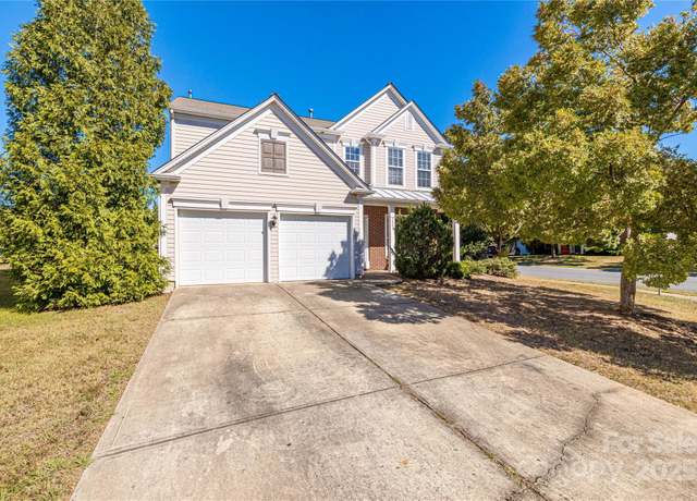 Property at 2802 Azalea Hills Dr, Charlotte, NC 28262, 4 beds, 2.5 baths