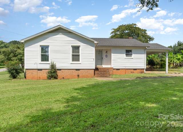 Property at 4816 Buckeye Ln, Gastonia, NC 28056, 3 beds, 2 baths