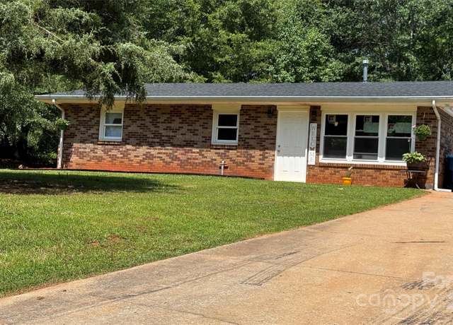 Property at 143 Mountain View St, Forest City, NC 28043, 3 beds, 1 bath