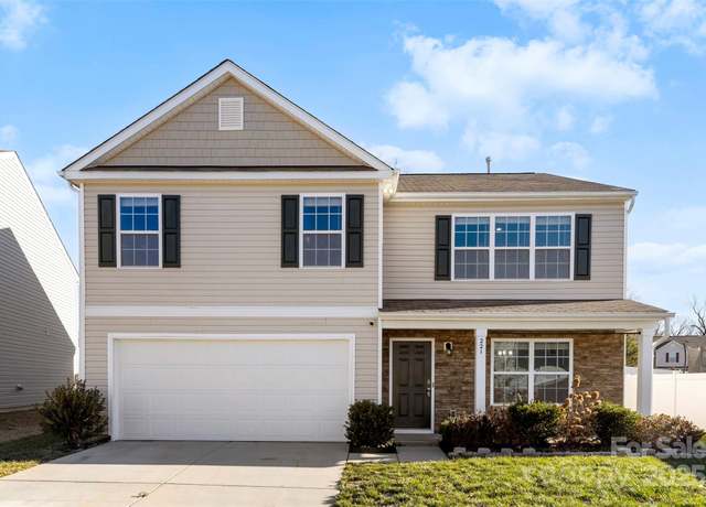 Property at 221 Brenett Francis Ct, Charlotte, NC 28214, 5 beds, 3 baths