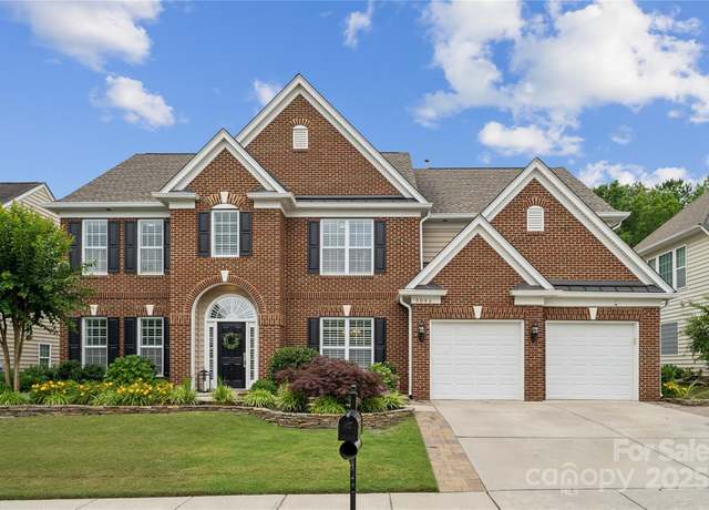 Property at 5046 Cressingham Dr, Fort Mill, SC 29707, 5 beds, 4 baths
