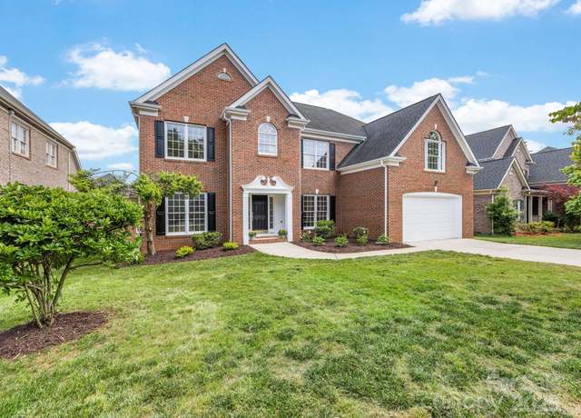 Property at 9923 Paradise Ridge Rd, Charlotte, NC 28277, 5 beds, 3.5 baths