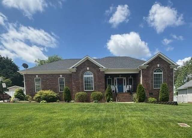 Property at 1601 Eden Glen Dr, Dallas, NC 28034, 3 beds, 2 baths