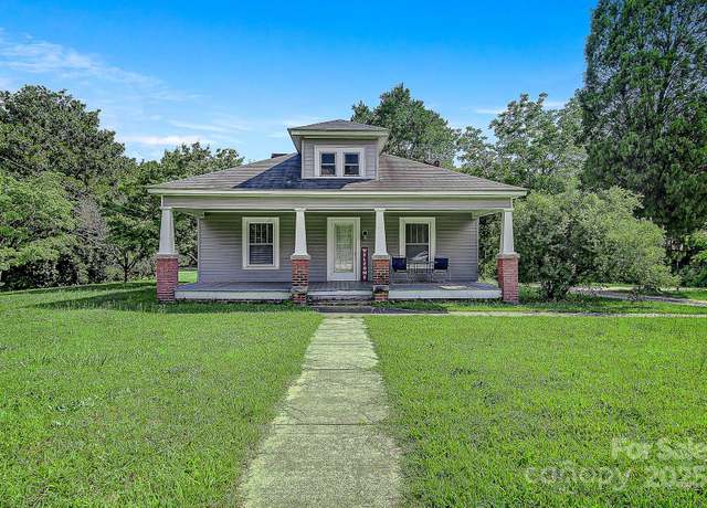 Property at 2417 Statesville Blvd, Salisbury, NC 28147, 3 beds, 1 bath