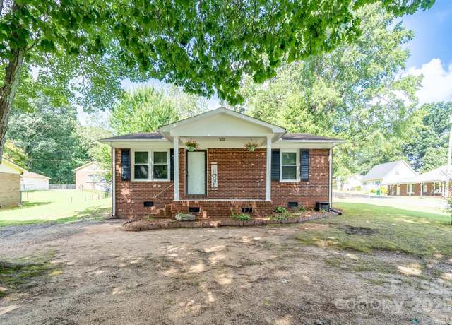 Property at 417 Town St, Landis, NC 28088, 2 beds, 1 bath
