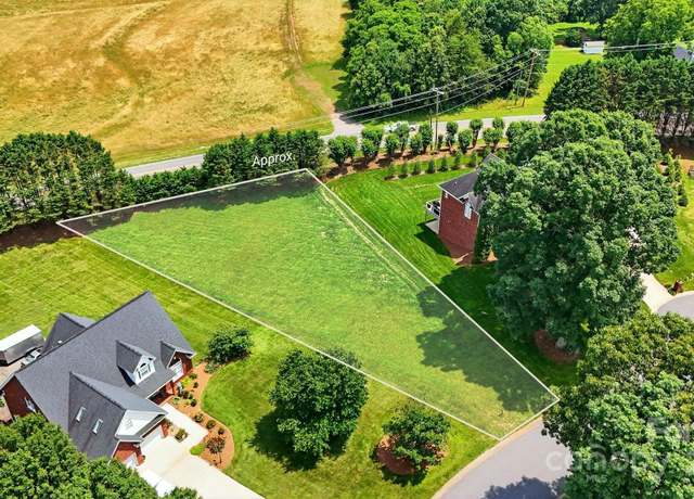 Property at 2638 Nicklaus Ct NE, Conover, NC 28613