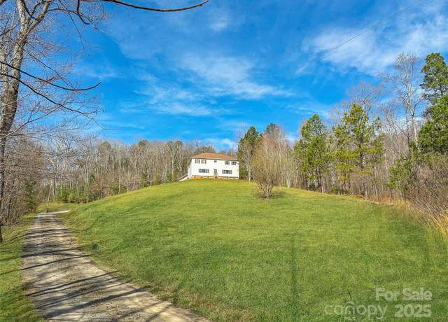 Property at 402 Tater Tot Dr, Nebo, NC 28761, 4 beds, 2.5 baths