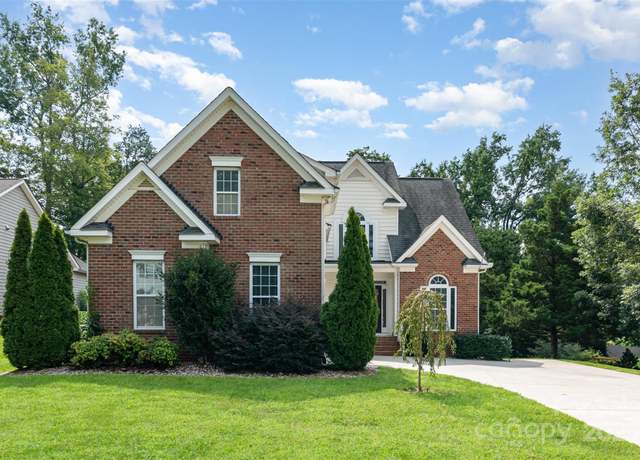 Property at 2746 Cameron Commons Way, Matthews, NC 28104, 3 beds, 2.5 baths