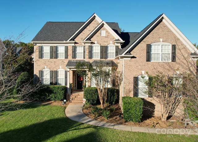 Property at 1708 Aringill Ln, Matthews, NC 28104, 5 beds, 4 baths