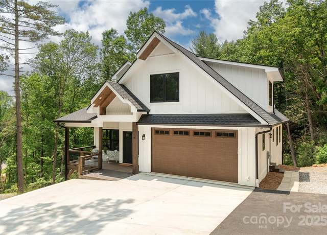 Property at 19 Terrace Forest Trl, Horse Shoe, NC 28742, 3 beds, 3.5 baths