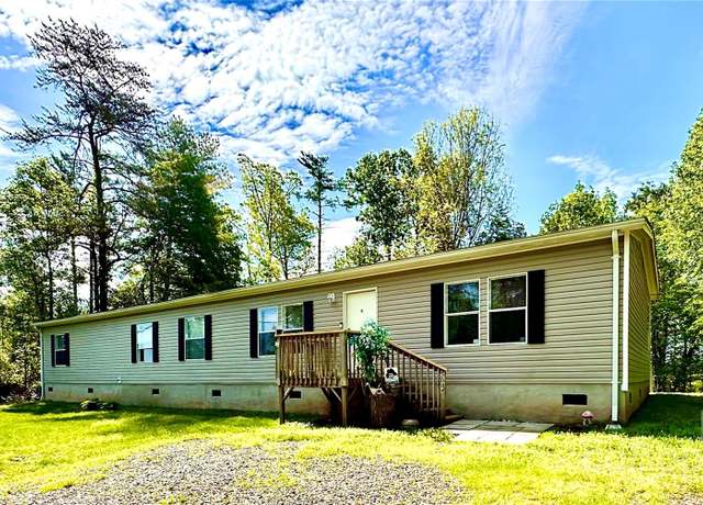 Property at 2084 Bristol Creek Ave, Morganton, NC 28655, 4 beds, 3 baths