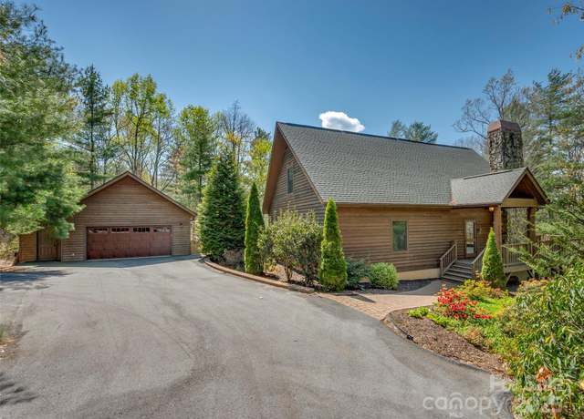 Property at 224 Corsica Ln, Saluda, NC 28773, 3 beds, 4 baths