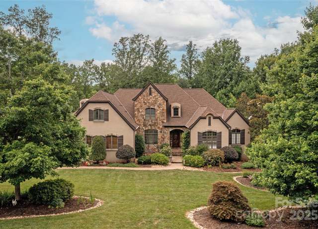 Property at 1032 Seminole Dr, Waxhaw, NC 28173, 6 beds, 6 baths