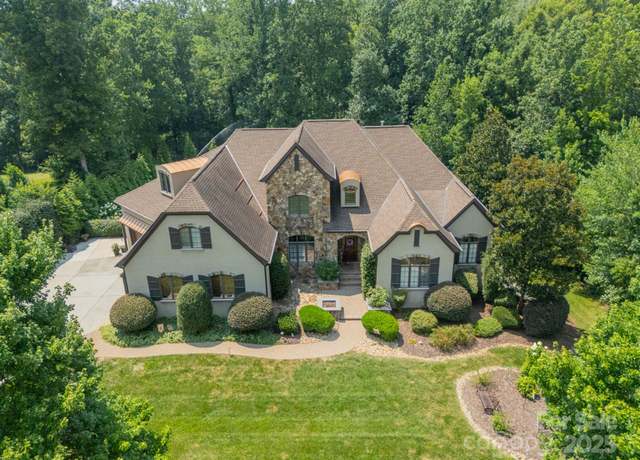 Property at 1032 Seminole Dr, Waxhaw, NC 28173, 6 beds, 6 baths