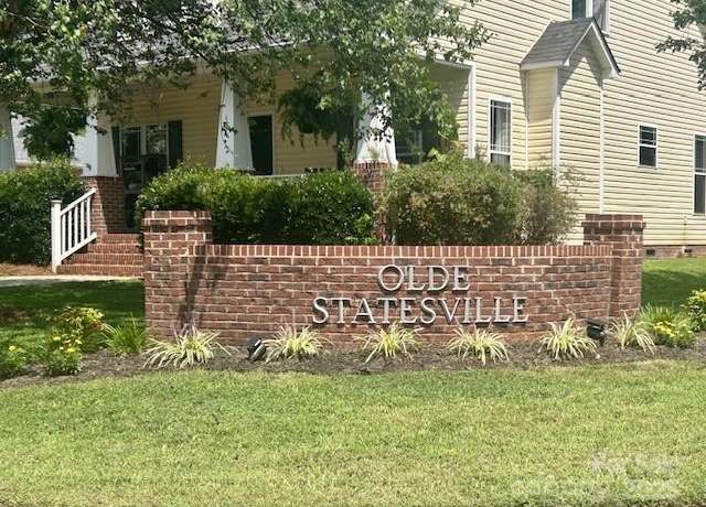 Property at 133 Boiling Brook Dr, Statesville, NC 28625, 3 beds, 2.5 baths