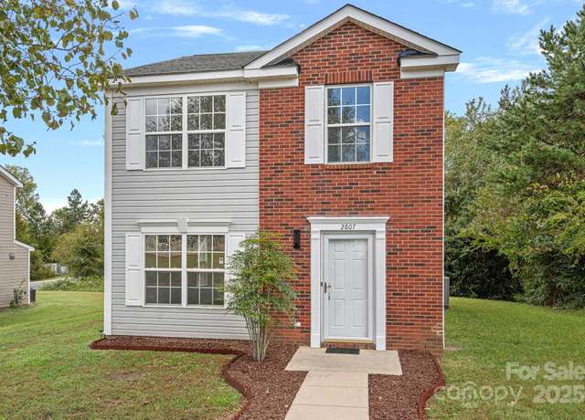 Property at 2807 Station Ln SW, Concord, NC 28025, 3 beds, 2.5 baths