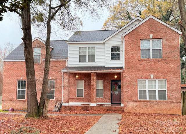 Property at 5846 Hanna Ct, Charlotte, NC 28212, 4 beds, 2.5 baths