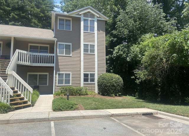 Property at 20 Willow Tree Run, Asheville, NC 28803, 2 beds, 2 baths