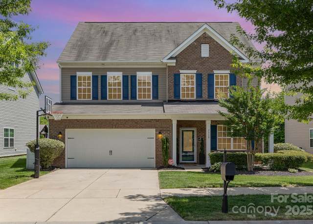 Property at 7318 Agnew Dr, Charlotte, NC 28278, 5 beds, 3.5 baths