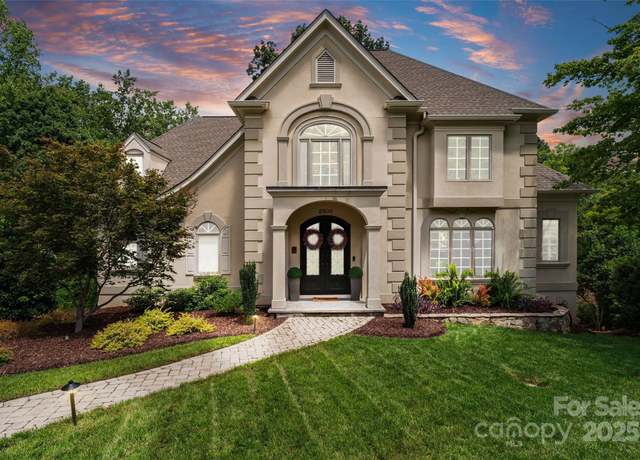 Property at 2500 Giverny Dr, Charlotte, NC 28226, 4 beds, 4.5 baths
