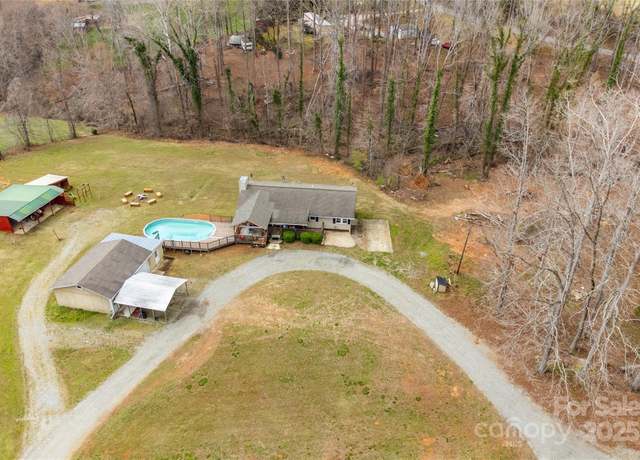 Property at 4859 Coxe Rd, Tryon, NC 28782, 2 beds, 2 baths