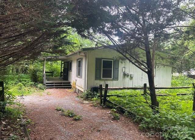 Property at 237 E View Rd, Sylva, NC 28779, 2 beds, 1 bath
