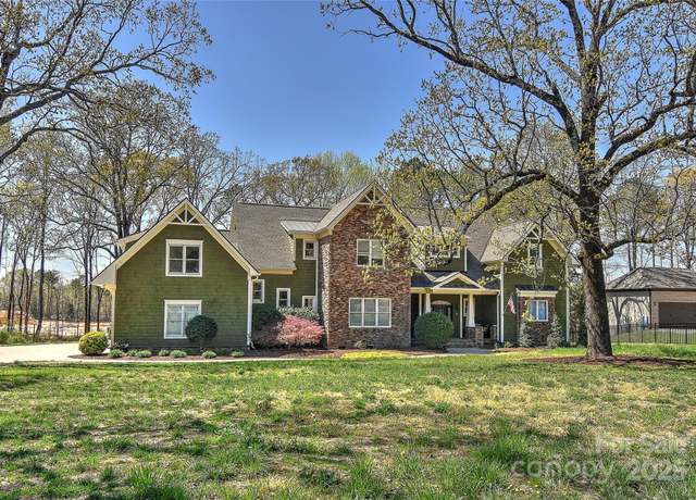 Property at 10209 New Town Rd, Marvin, NC 28173, 5 beds, 4.5 baths