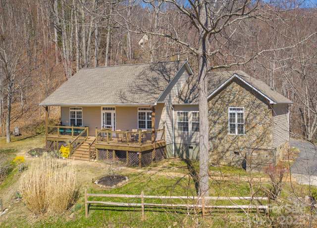 Property at 449 Windy Hill Dr, Waynesville, NC 28785, 3 beds, 2 baths