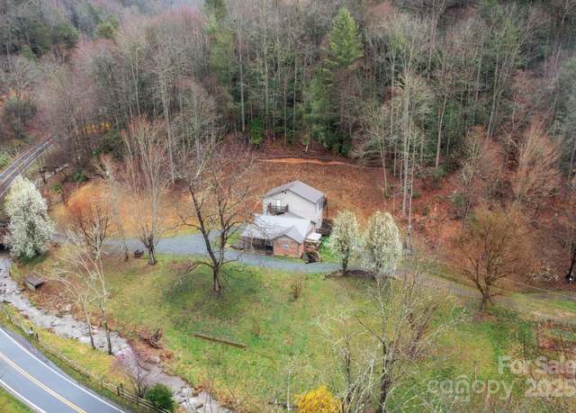 Property at 2670 E Fork Rd, Marshall, NC 28753, 3 beds, 2 baths