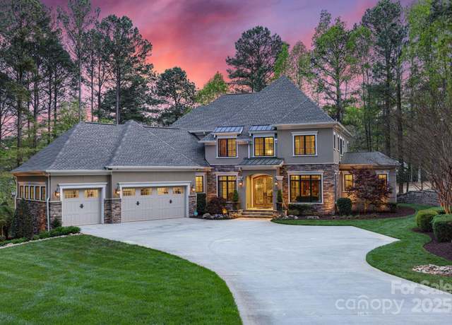 Property at 138 Great Point Dr, Mooresville, NC 28117, 4 beds, 4.5 baths