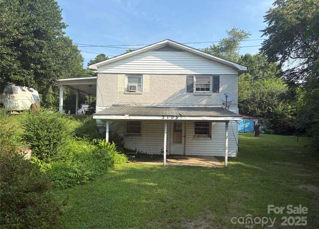 Property at 2103 Clawson Ave, Kannapolis, NC 28081, 4 beds, 2 baths