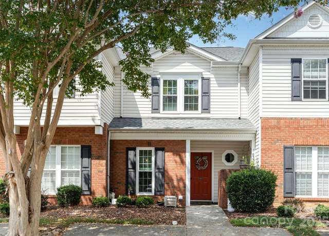 Property at 5330 Silabert Ave, Charlotte, NC 28205, 2 beds, 2.5 baths