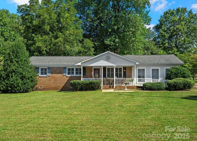 Property at 5159 Taxahaw Rd, Lancaster, SC 29720, 3 beds, 2 baths