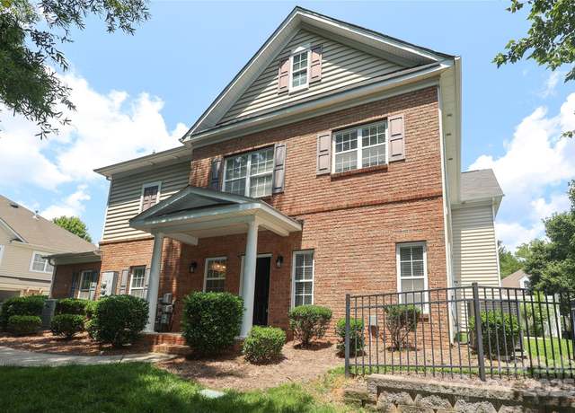 Property at 12321 Aquitaine St, Charlotte, NC 28277, 2 beds, 2.5 baths