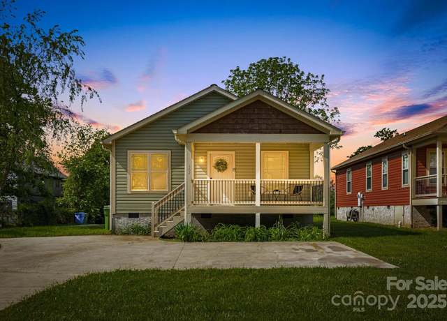 Property at 302 Hazel Mill Rd, Asheville, NC 28806, 3 beds, 2 baths