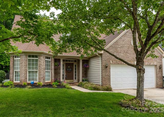 Property at 5656 Cambridge Bay Dr, Charlotte, NC 28269, 4 beds, 2.5 baths