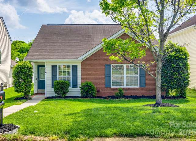 Property at 1526 Tuckers Glenn Dr, Rock Hill, SC 29732, 3 beds, 2 baths