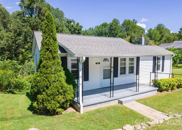 Property at 129 Seagle St, Marion, NC 28752, 3 beds, 1 bath