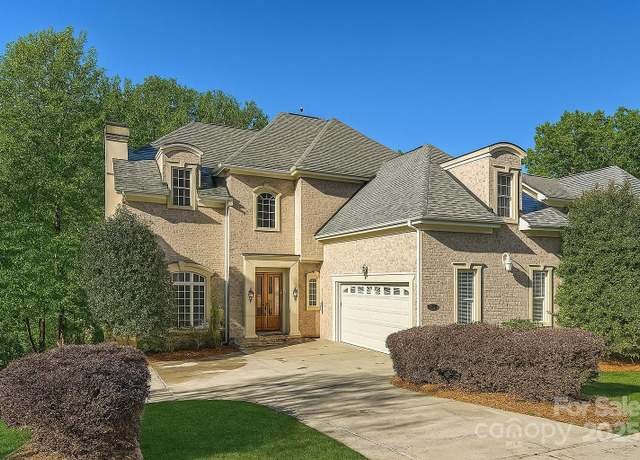 Property at 6926 Linkside Ct, Charlotte, NC 28277, 5 beds, 3.5 baths