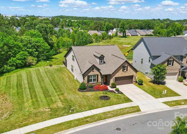 Property at 475 Hunton Forest Dr NW, Concord, NC 28027, 3 beds, 3 baths