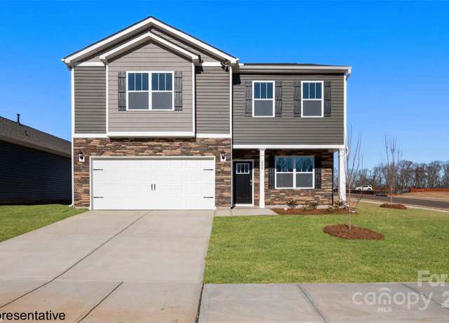 Property at 12 Burdock Rd, Fletcher, NC 28732, 3 beds, 2.5 baths