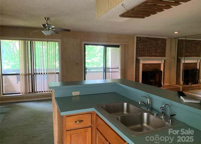 Property at 5727 Dockside Dr, Charlotte, NC 28227, 2 beds, 2 baths