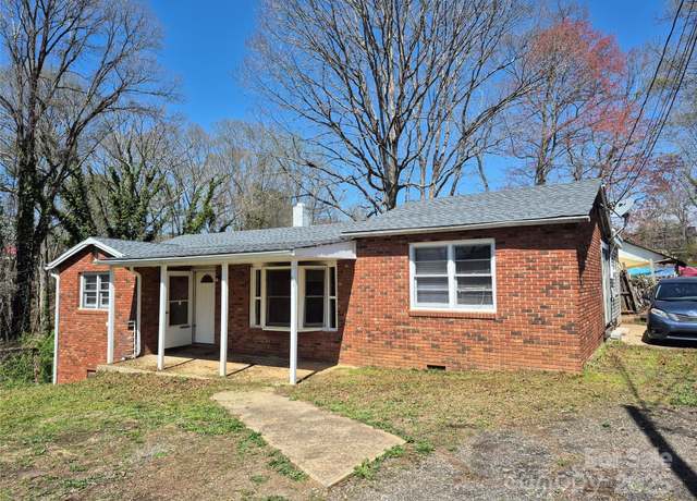 Property at 61 20th St, Asheville, NC 28806, 4 beds, 2 baths