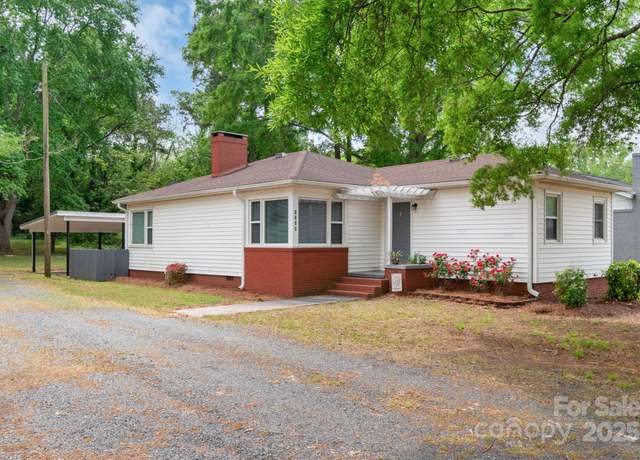 Property at 1116 Montgomery Ave, Albemarle, NC 28001, 2 beds, 1 bath