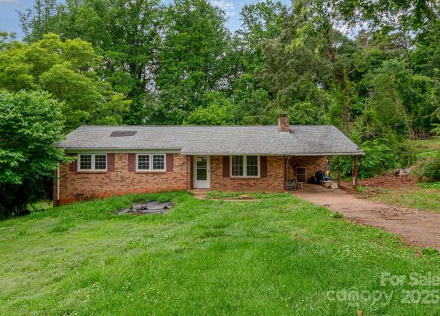 Property at 302 Kimberlee Dr, Shelby, NC 28152, 3 beds, 2 baths